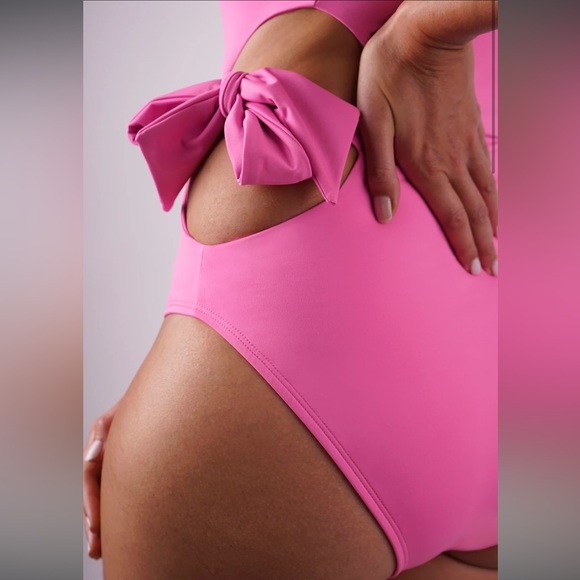 Women’s Liberty & Justice Women's One Shoulder High Leg Cheeky Cut Out One Piece - Picture 6 of 11